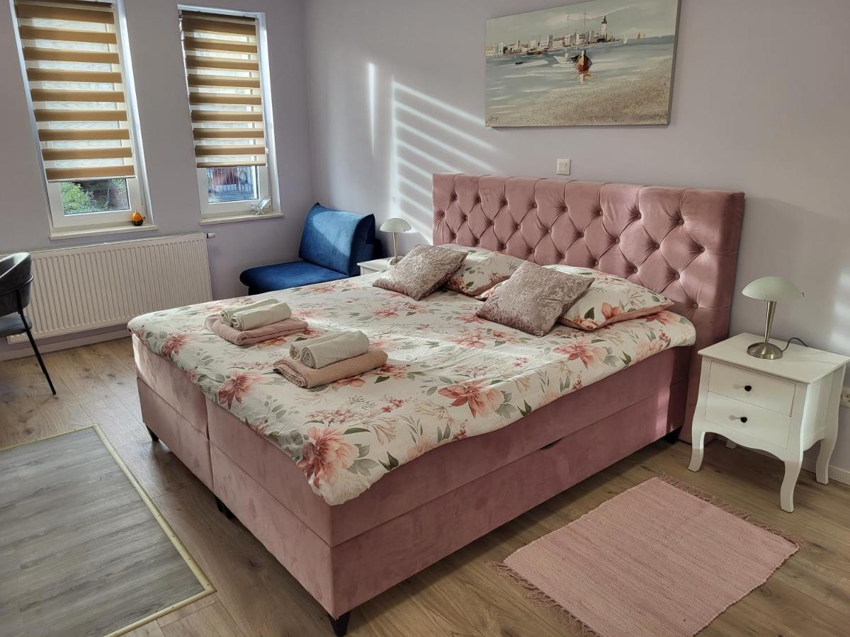 Villa Vino & Grad Záhřeb Exteriér fotografie