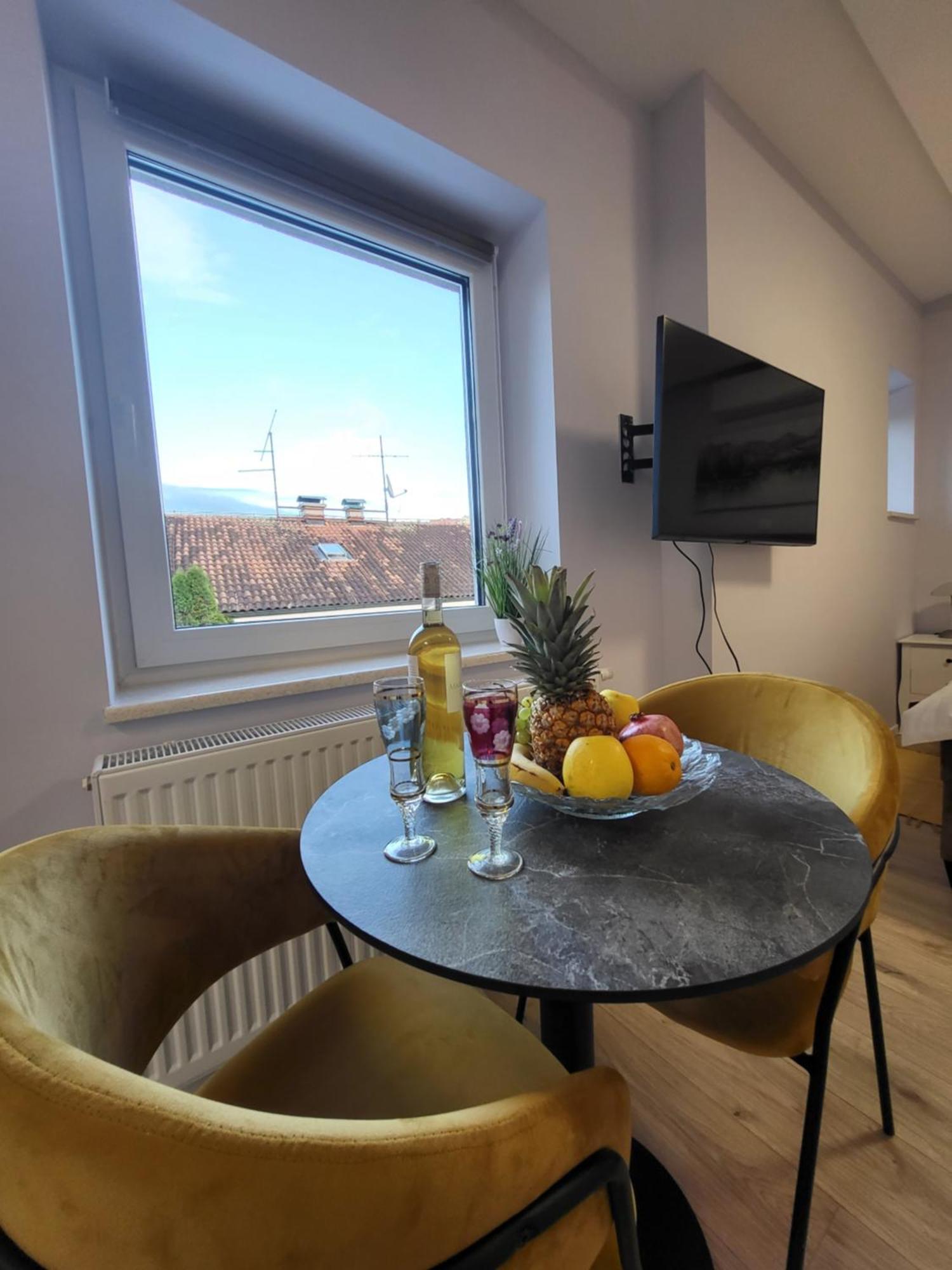 Villa Vino & Grad Záhřeb Exteriér fotografie